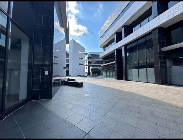 188.40M² OFFICE TO LET IN DORINGKLOOF